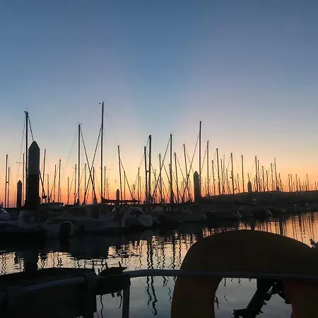 Havre De Paix 보트호텔 르아브르